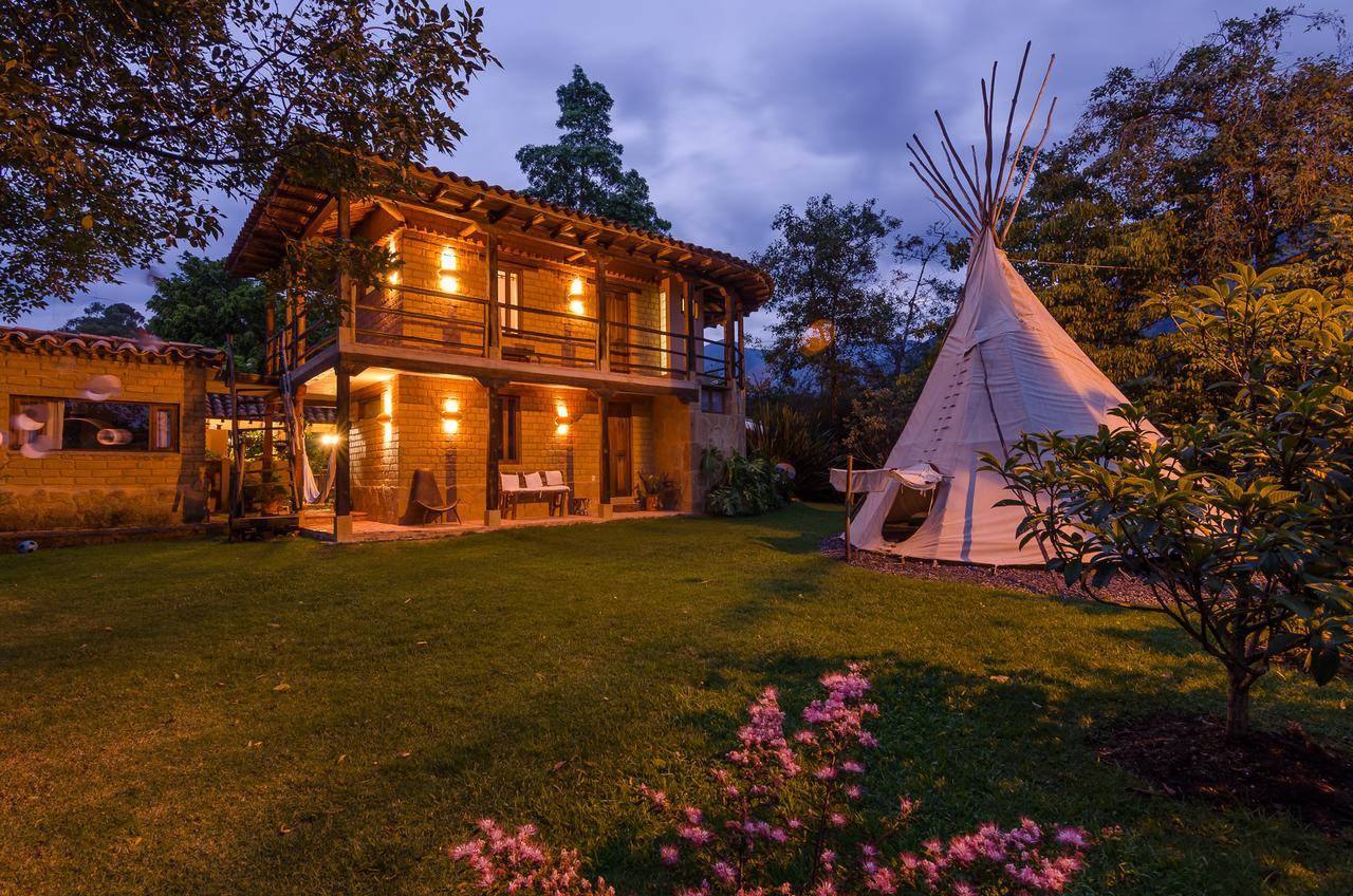 Hostal Casa Del Arte Robles Extérieur photo